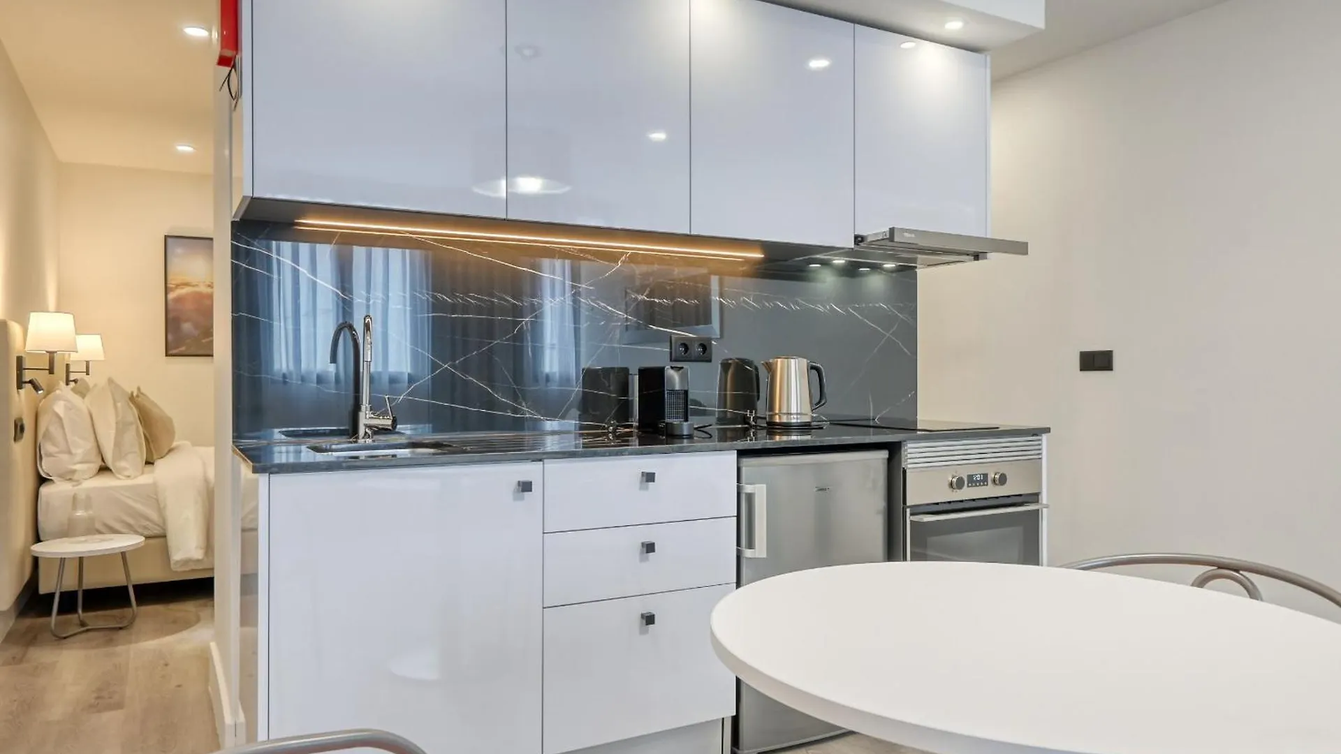 Bse15 Apartments 2F, A Home In Madeira Фуншал